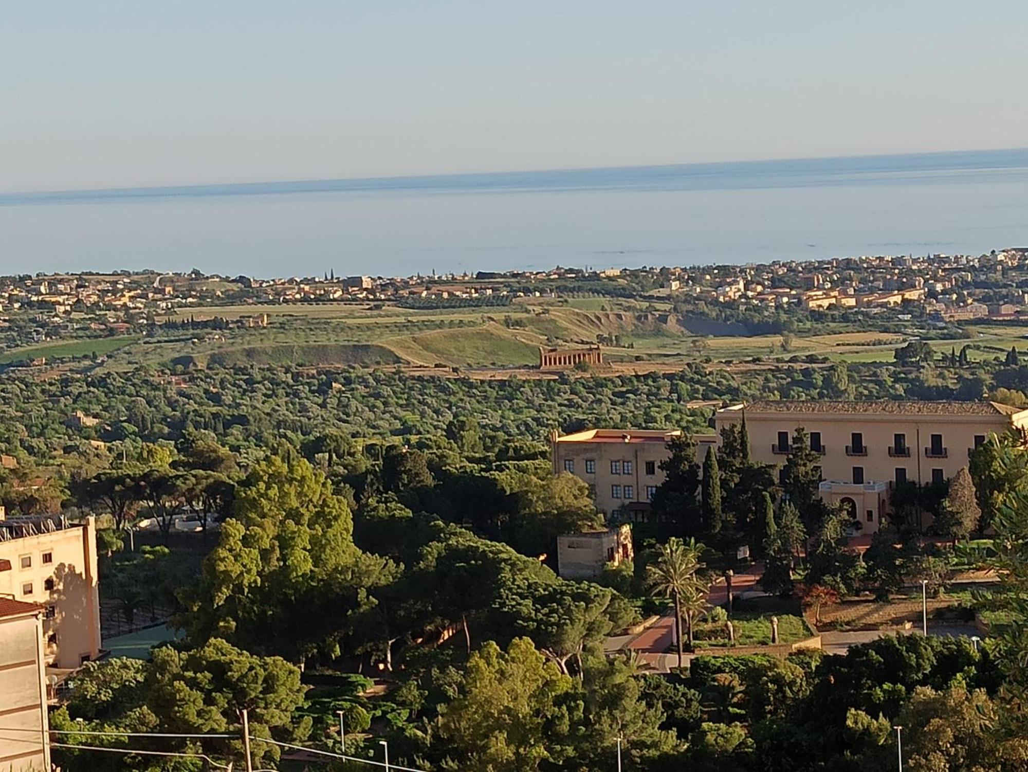 B&B Le 4 Stagioni Sul Viale, Belvedere Di Agrigento Luaran gambar