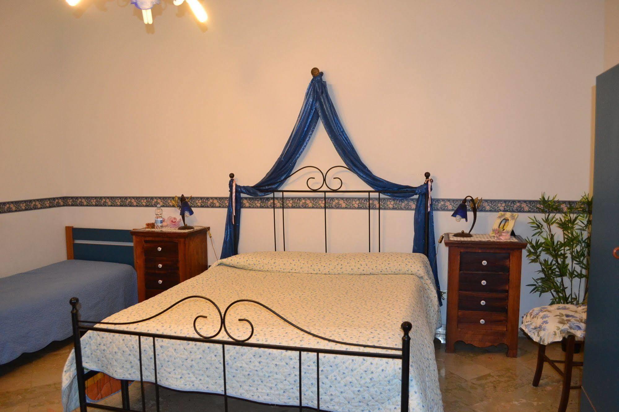 B&B Le 4 Stagioni Sul Viale, Belvedere Di Agrigento Luaran gambar